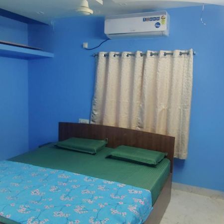 Ruhithahomestay- Ac Rooms-Free Wifi- Android Tv - Near To Alipiri- Door Service Тирупати Екстериор снимка